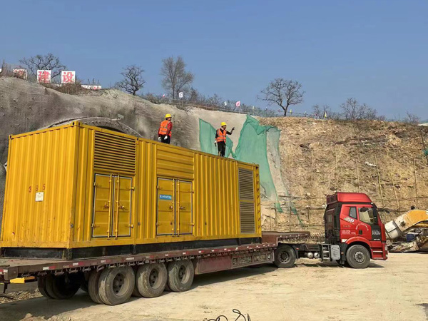 大化发电机租赁如何根据测试结果判断机油泵的工作状态是否正常?