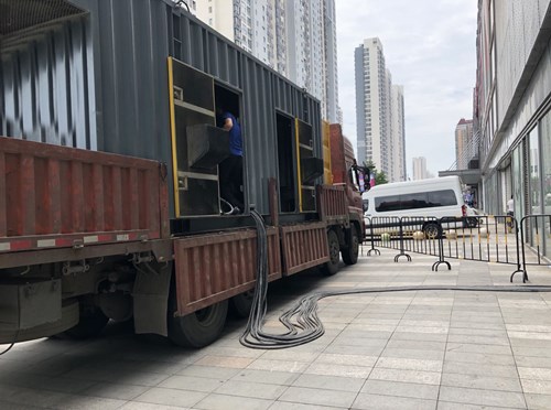 大化柴油发电机空气滤清器在不同季节的更换周期是否有差异？