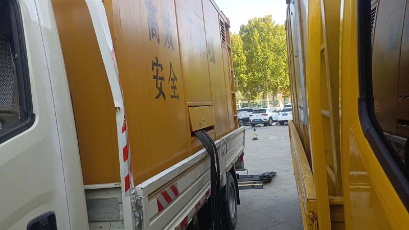 大化如何判断柴油发电机组和UPS电源的切换时间是否符合要求？